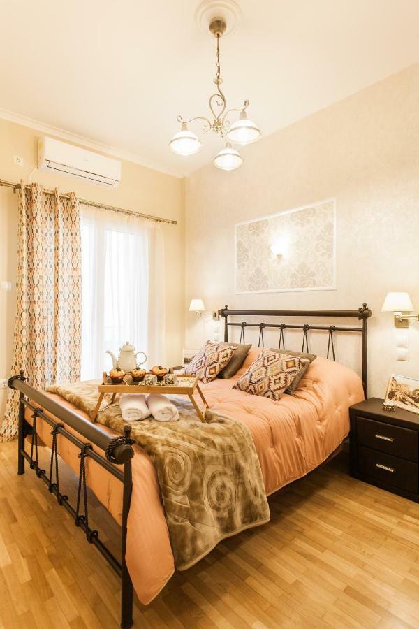Modern Antique Private rooms near to Acropolis Museum&metro station Atene Esterno foto