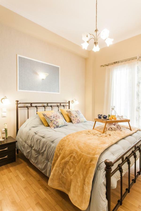 Modern Antique Private rooms near to Acropolis Museum&metro station Atene Esterno foto