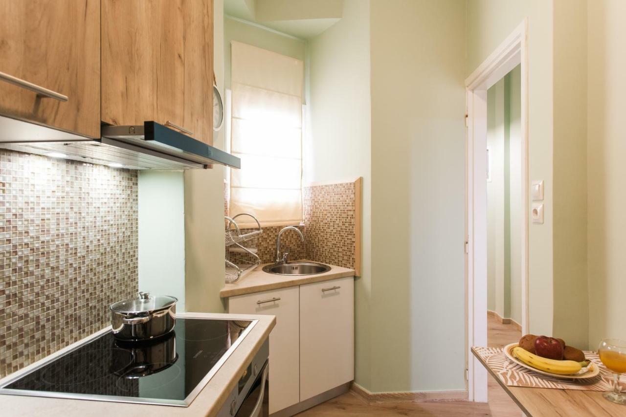 Modern Antique Private rooms near to Acropolis Museum&metro station Atene Esterno foto